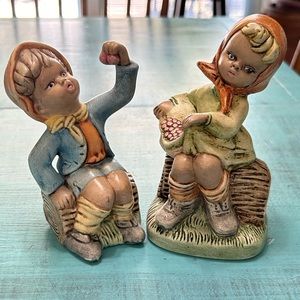 Vtg 1975 Boy and Girl ceramic figurines - home decor